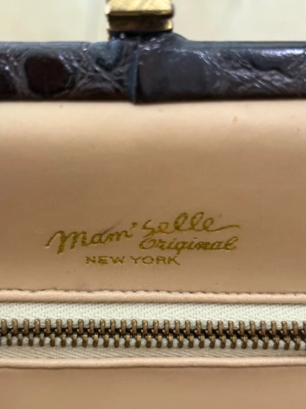 VTG Auth MAM'SELLE ORIGINAL Genuine Alligator Embossed Circa 1960's Box Bag